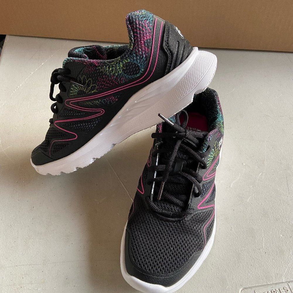 Fila Sneakers, Size 8.5
